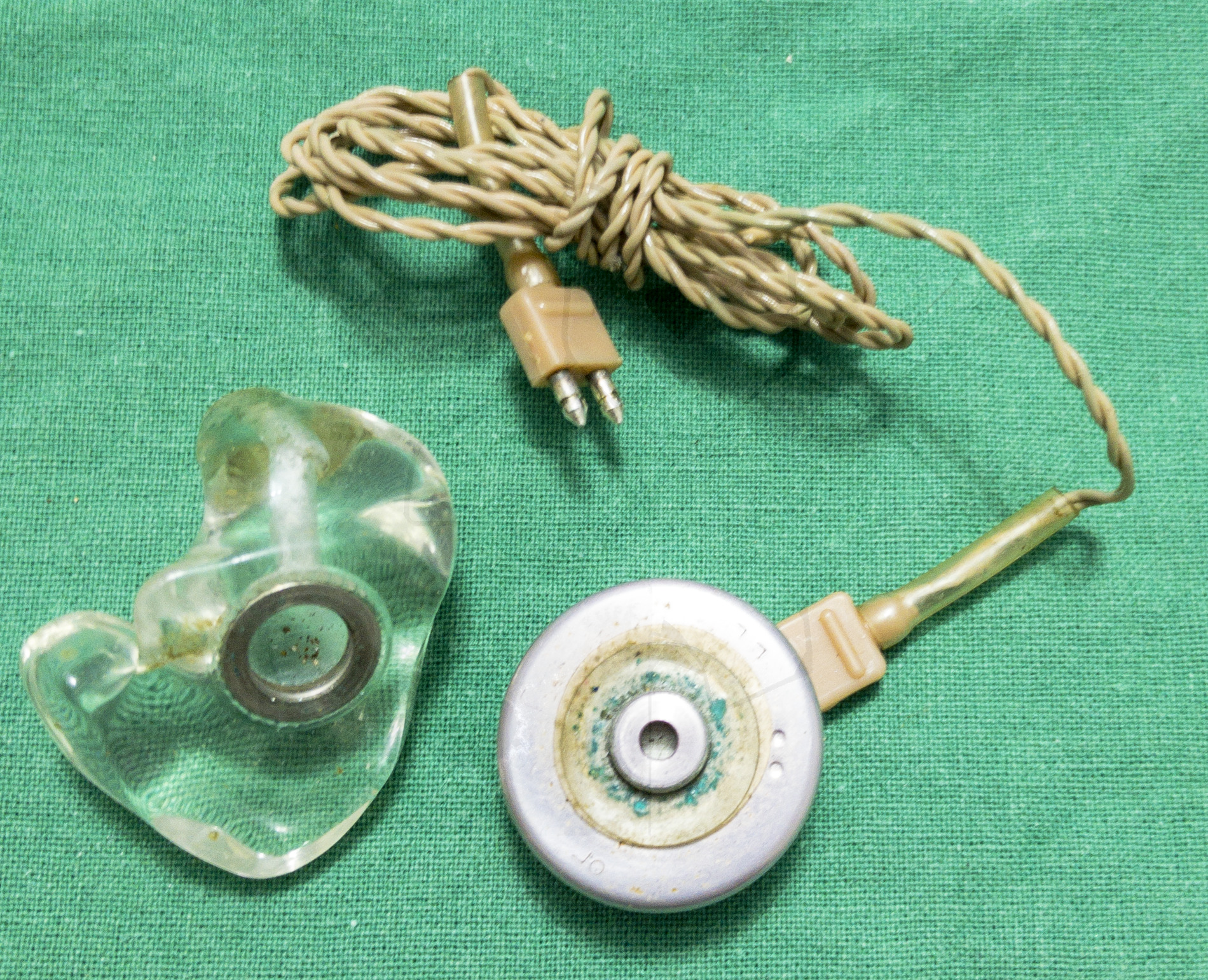 Hörgerät "Fortiphone Type 20", ca. 1949, Ohrhörer ohne Aufgeschraubten Aufsatz